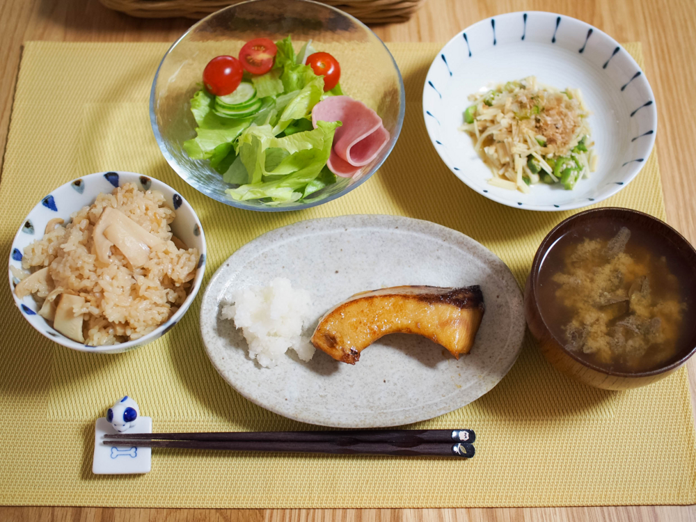 松茸ご飯に合う献立のおかず13選！副菜・付け合わせや汁物のおすすめをレシピで紹介