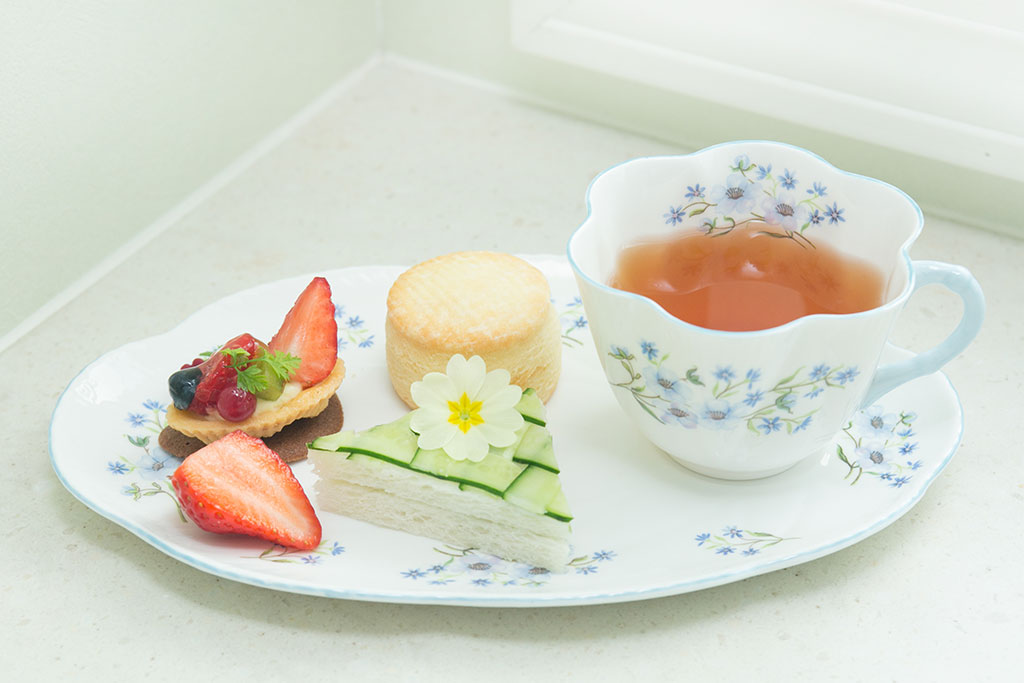 おうちアフタヌーンティーセット ギフト プレゼント 内祝い 結婚式 記念日 お返し 誕生日DRESSY ONLINE ドレッシーオンラインby プラコレ