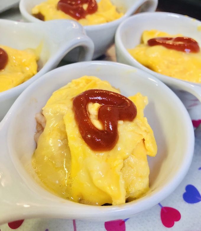 ミニトマトソースのオムライス