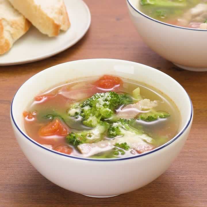 エビとブロッコリーのトマトクリームスープ