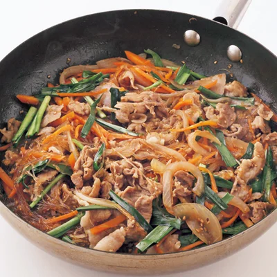 さっぱり塩レモンで「豚こまキャベツ」。疲れた日でも感動的な主菜にESSEonline エッセ オンライン