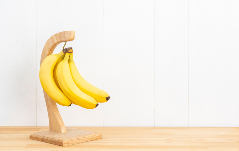 専用スタンドよりも省スペースで便利 バナナを浮かせて保存する裏ワザは冷蔵庫でも最後の1本でも大丈夫 お天気ママ- エキスパート -Yahoo!ニュース