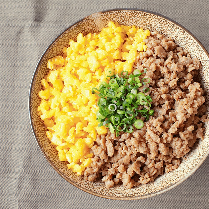 お酒が進む！簡単ネギトロ海苔巻きレシピ