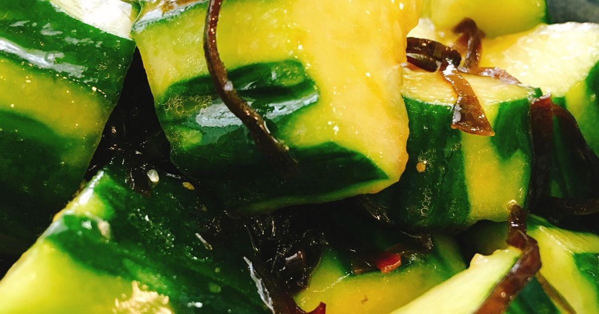 きゅうりとラー油・塩昆布和え