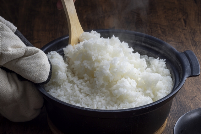 お米マイスターに聞くおいしいご飯の炊き方とおにぎりの握り方！イエモネ