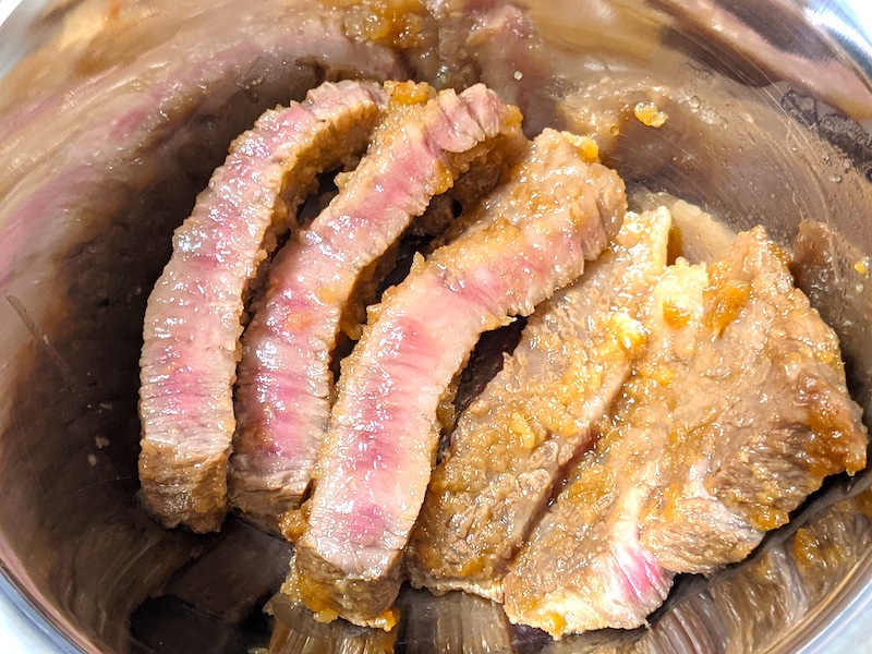 黄金漬け込みステーキモーリョ添え