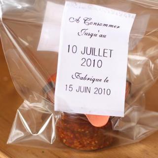 母の日のプレゼント 手作りいちごジャム、ラベルつきこどものくらし