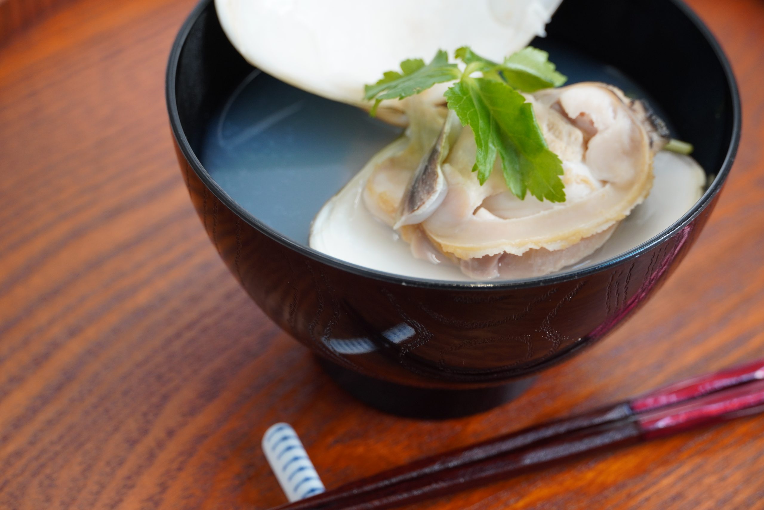 はまぐり 蛤 のお吸い物のイラスト無料のフリー素材 イラストエイト