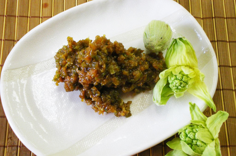 ５分で作る簡単ふき味噌、電子レンジ活用で緑色美しくしろくろめがね