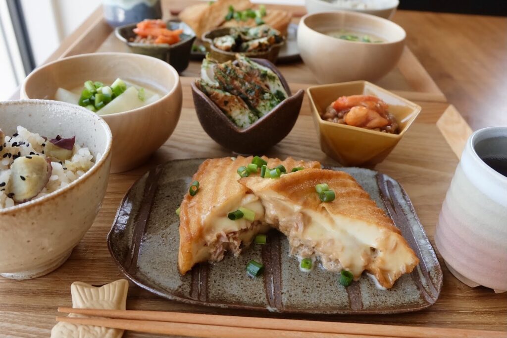 絶品おつまみ！ 火を使わない♬「厚揚げのツナマヨチーズ」 動画 有いつも誰かのお陰様☆