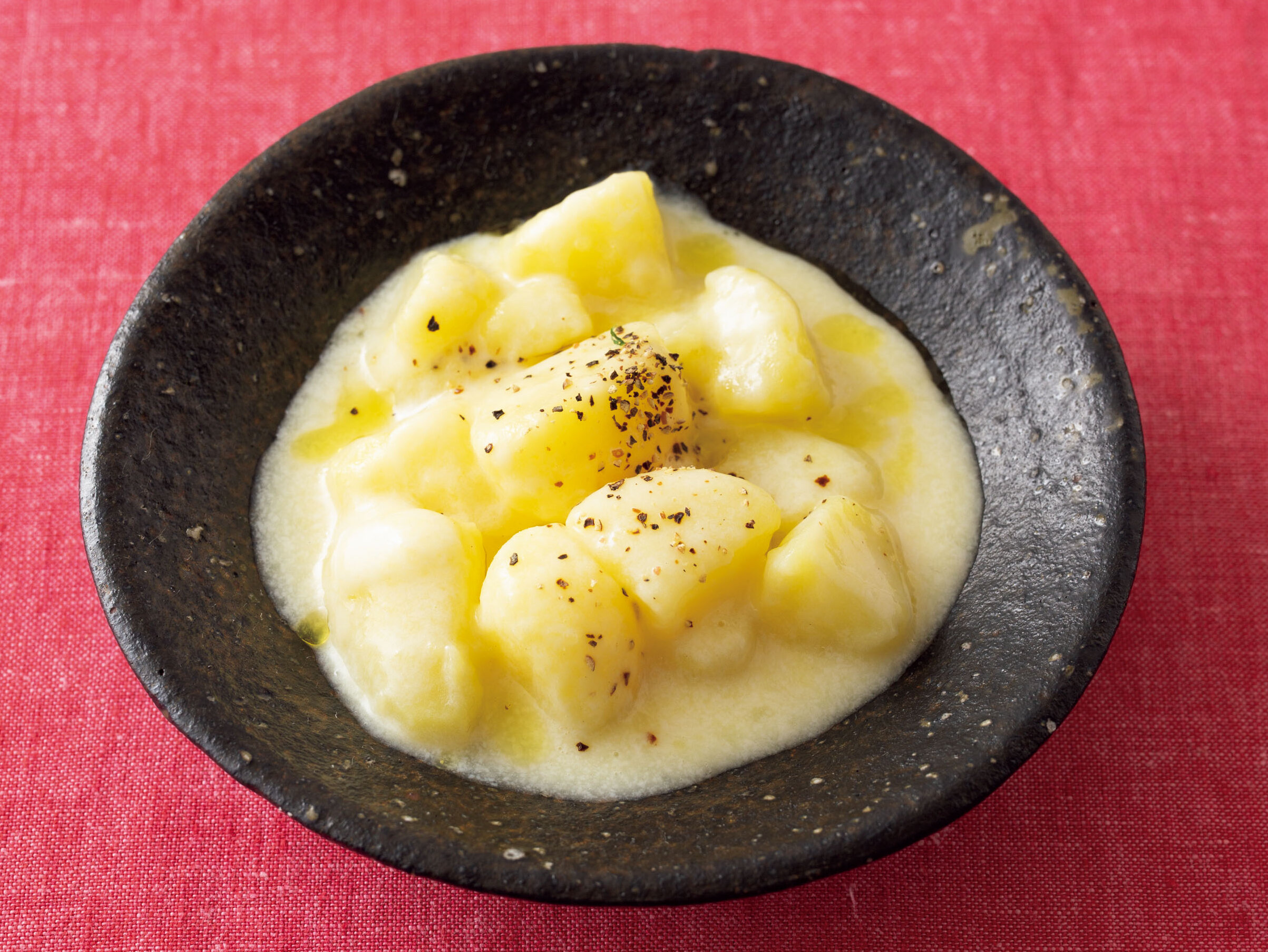 作り置きや副菜に♪『じゃがいもと人参のきんぴら』