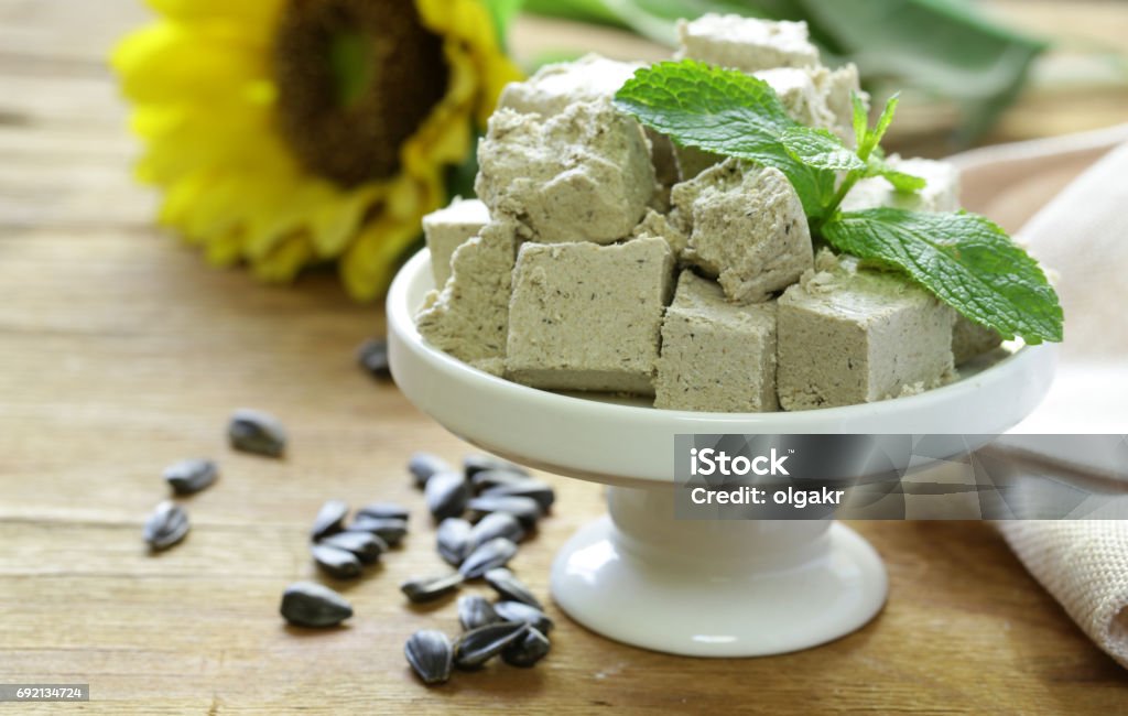 東欧のお菓子「ハルヴァ」のカロリーがやばい - Togetter