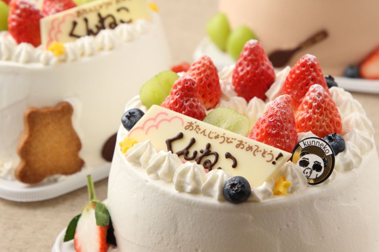 渋谷にできたお一人様用ワンホールシフォンケーキのお店！ふわふわ軽めでおいしすぎた🍰マーサービス勝手にPRTikTok夏祭りTikTok