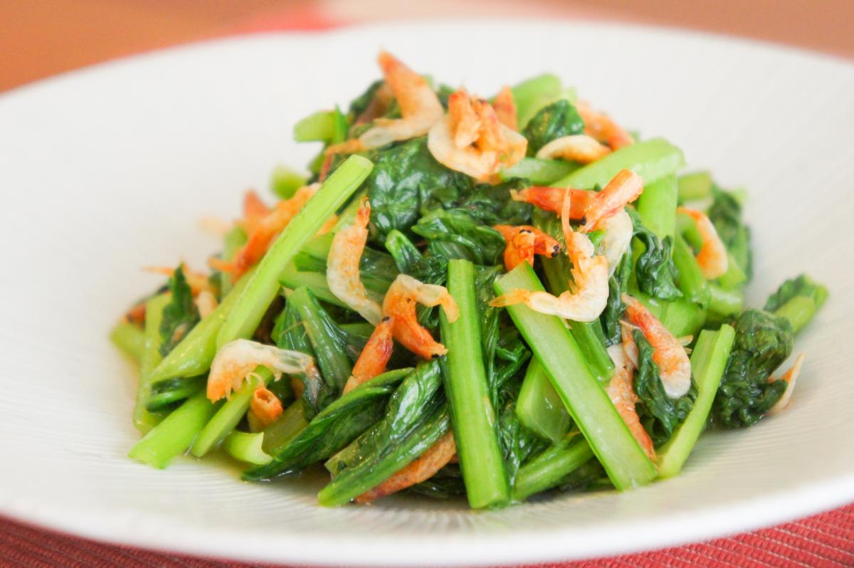 小松菜とゆで卵のオイごまマヨサラダ﻿