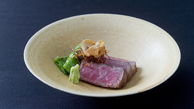 5月10日北新地にオープン！五感で楽しめる「肉割烹 友百合」あんこ 💛