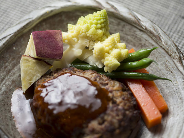 ハンバーグの付け合わせに！簡単パスタ