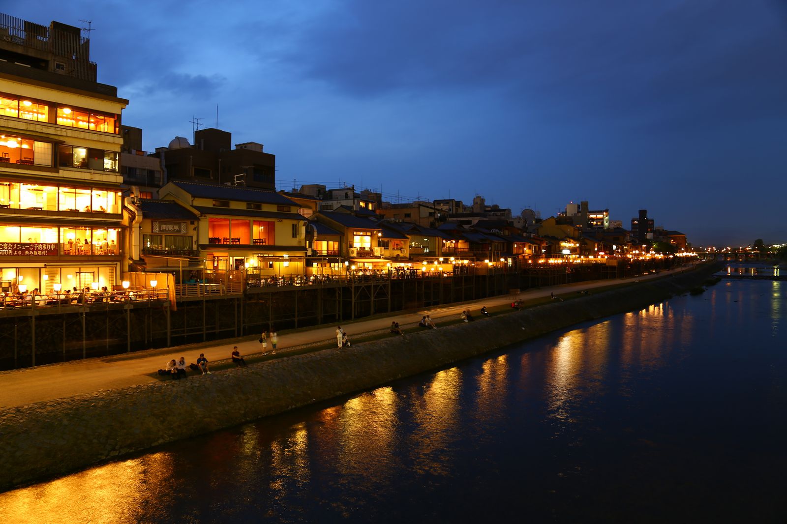 京の水はすなわち“涼”。川床でさらにおいしくなる鴨川沿いの京風フレンチ&イタリアン2店 │ ヒトサラマガジン