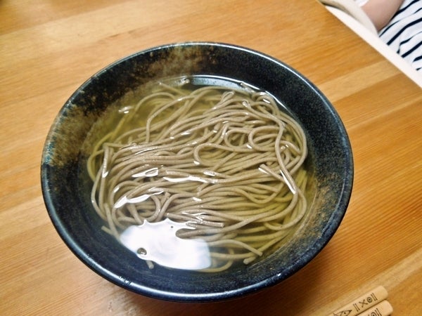 関西風の肉そば、韓国風の焼き飯サカキノホトンブ榊真一郎