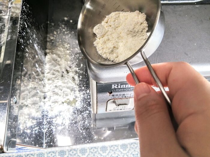 捨てないで！賞味期限切れの小麦粉の活用法タスカジプラス