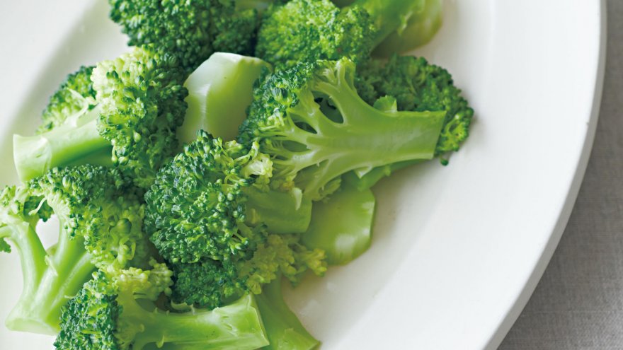 ブロッコリーときのこのフライパン蒸しのレシピトクバイ