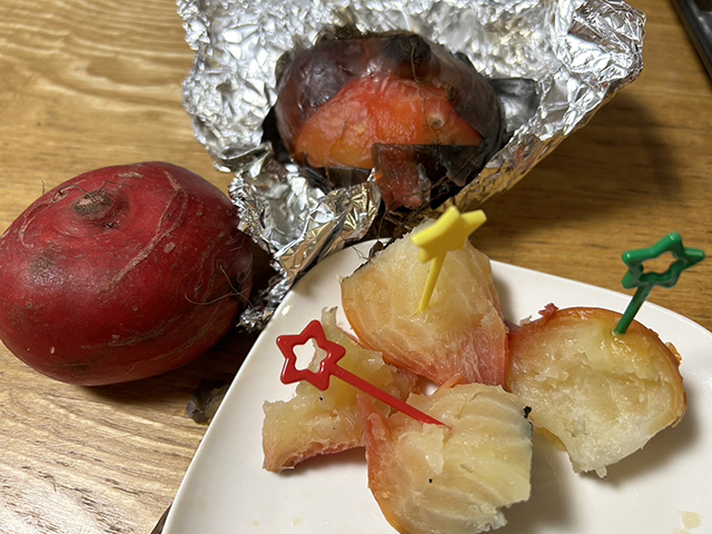 ビーツは生で食べられる？下ごしらえからおいしい食べ方・レシピを管理栄養士が解説します - トクバイニュース