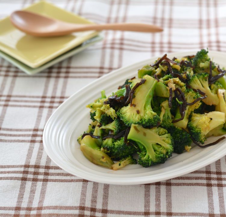 ブロッコリーとツナのレンジ蒸し