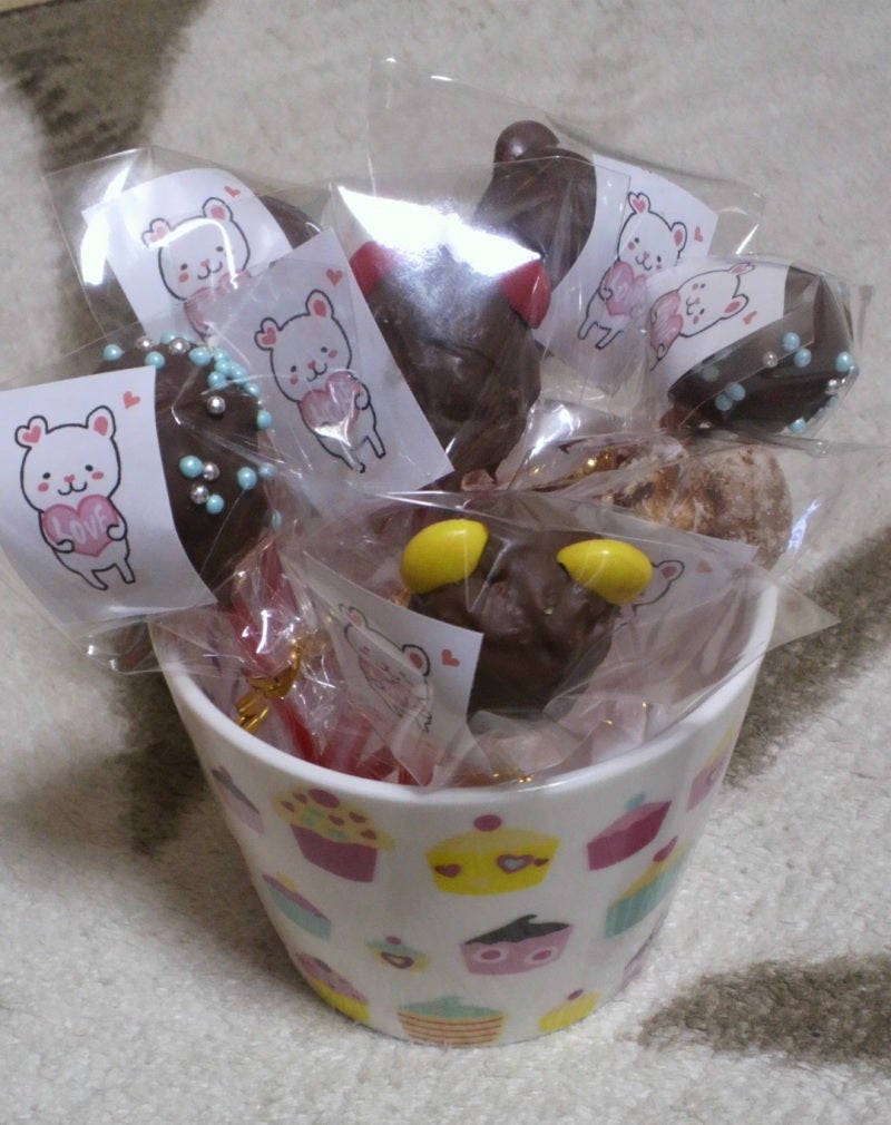 チョコペンが固まる時間は？冷蔵庫と常温だと何分で固まる？キニナル