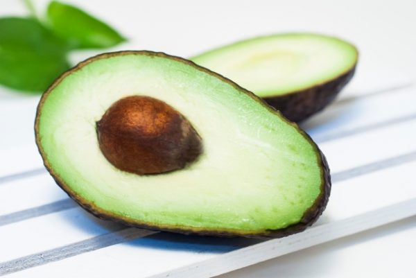 油分たっぷり!露地栽培の国産アボカド 愛媛県産1kg愛媛県松山市ふるさと納税サイト「さとふる」