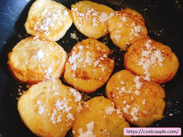 冷凍のままディナーロールフレンチトースト