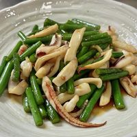 イカとニンニクの芽のバター醤油炒め★