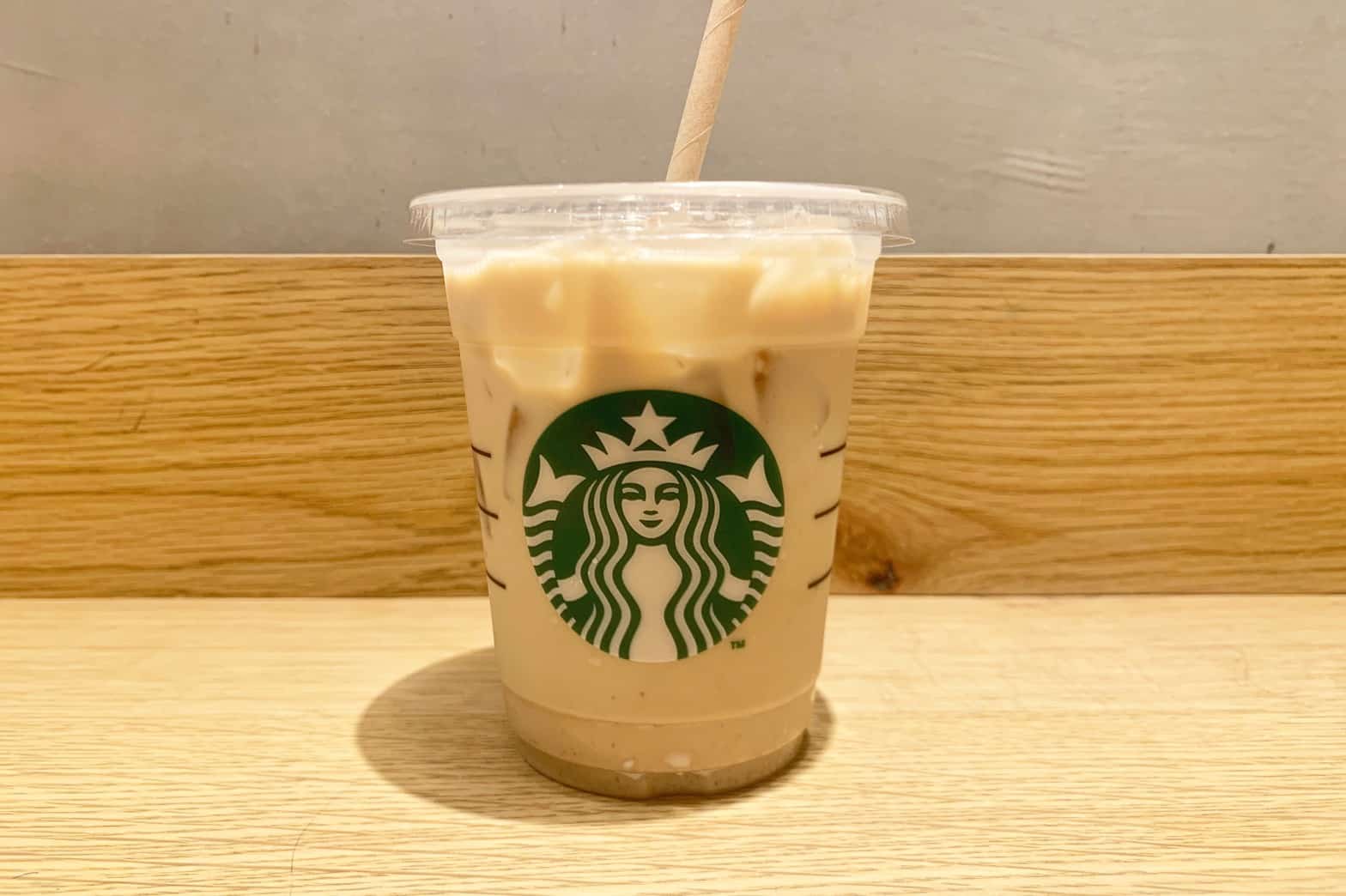 スタバ通厳選「チャイティーラテ」のおすすめカスタムを紹介！甘さ控えめから話題の裏メニューまで - macaroni