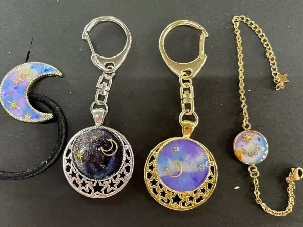 親友の誕生日にオシャレをプレゼント☆簡単に手作りできるレジンアクセサリーを作ろう誕生日プレゼント BIRTHDAYS誕生日ポータル ONEBIRTHDAYS