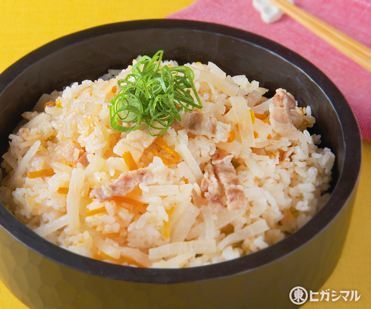 きのこと豚バラ肉の炊き込みご飯