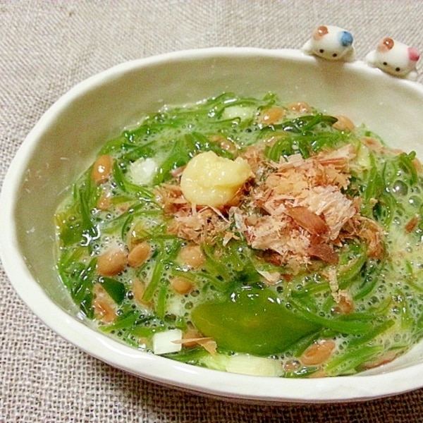 おつまみに！ めかぶとイカの梅肉和え