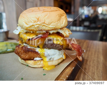 BURGERS NEW YORK横浜・天王町のニューヨーク チーズ バーガー: ハンバーガーストリートブログ版