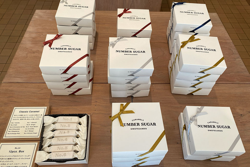 NUMBER SUGAR」の季節限定ドリンク・飲むキャラメルにファン殺到！るるぶ&more