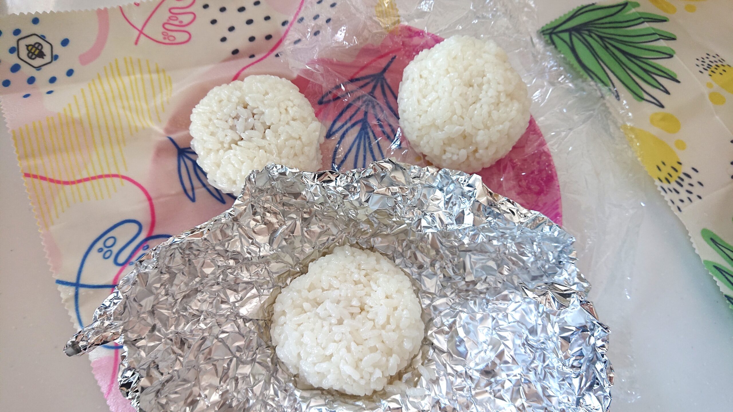 おにぎりホイル Sankaku柄 4.6m 抗菌 おいしさキープ10セット東洋アルミ : 爽快ドラッグ - 通販 -Yahoo!ショッピング