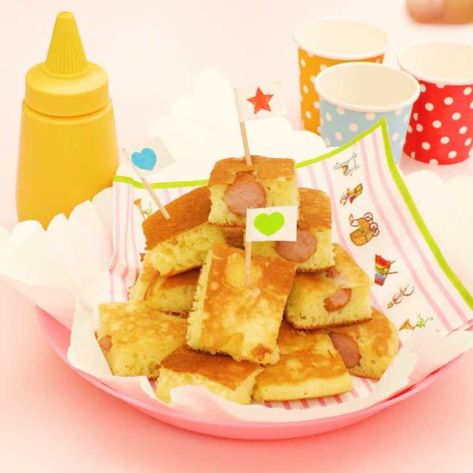 ホットケーキミックスで簡単！揚げないアメリカンドッグ