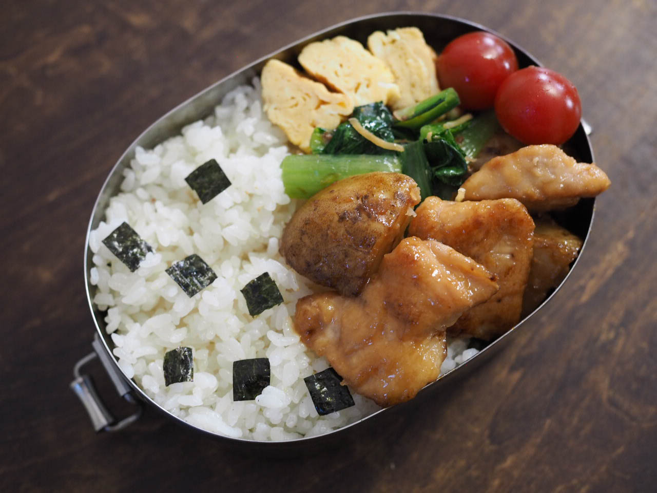 新じゃがいもの煮っころがし