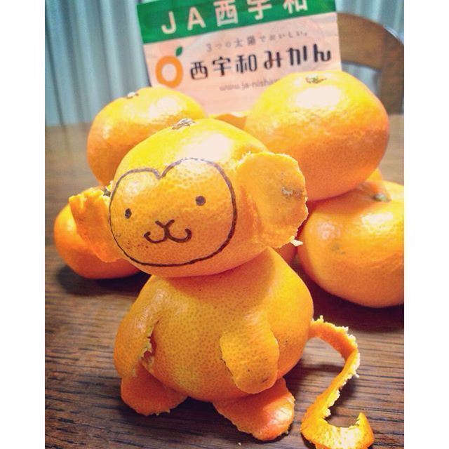 見たらやりたくなる！面白いみかんの剥き方みかんみかんの皮