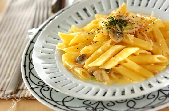 新ジャガのカルボナーラ シャキシャキ食感、主食にも - 日本経済新聞
