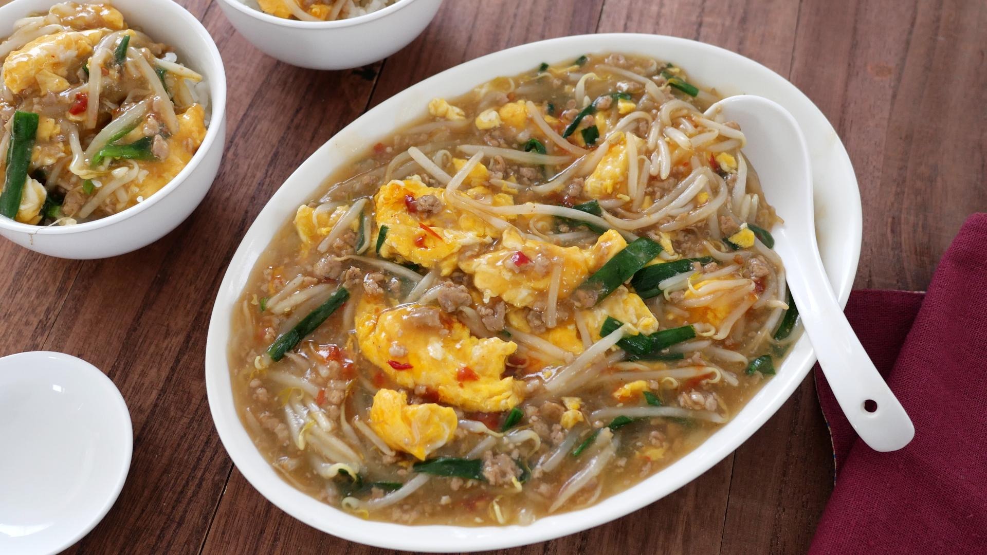 節約！ふわふわ卵のもやしあんかけ丼