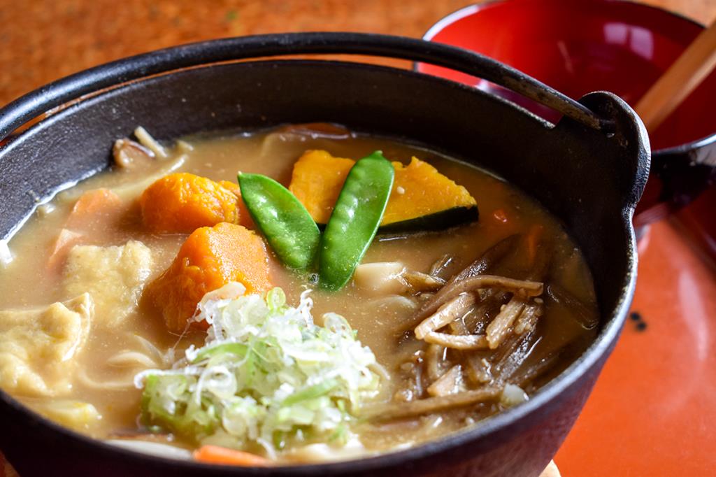 ふるさとの味 ほうとうと 吉田のうどんやってみるじゃん 甲州かるた未来を担う子供達に故郷山梨のことを楽しく学んでほしい