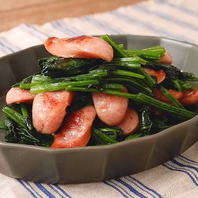 バターが香る！ほうれん草ベーコン炒め 定番人気料理