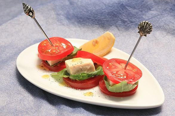 プチトマトでピンチョスミニカプレーゼ