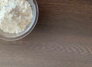 薄力粉大さじ1杯は何グラム？大さじがない時の対処法も！食・料理オリーブオイルをひとまわし
