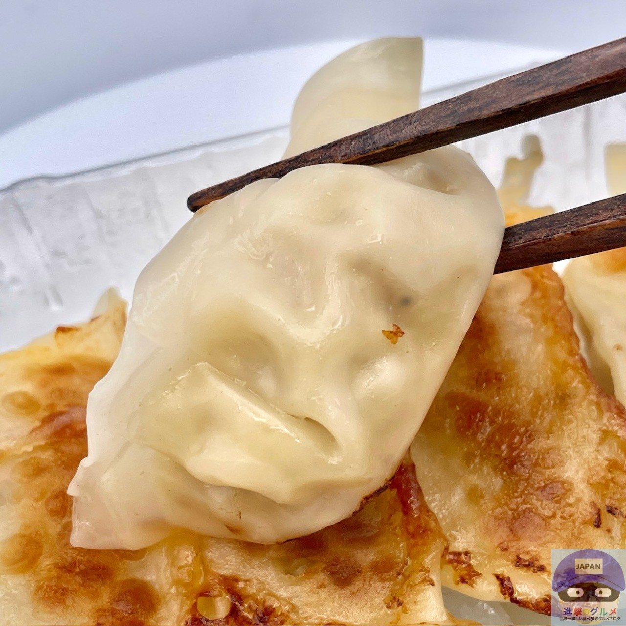 期間限定にんにくマシ 焼き餃子 ５個入り セブンイレブン にんにくたっぷりで美味しいです!!いぬきちのコンビニ飯