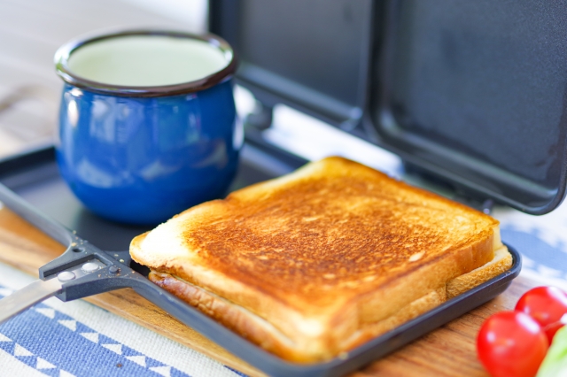 人気インスタグラマー直伝！スイーツホットサンドレシピを紹介！！オークスも混ぜてね グリルホットサンドメッシュ コラムおすすめ情報オークス株式会社