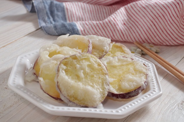 米粉のマフィン さつまいも黒豆ホトトギスファームカフェ 米粉の焼き菓子