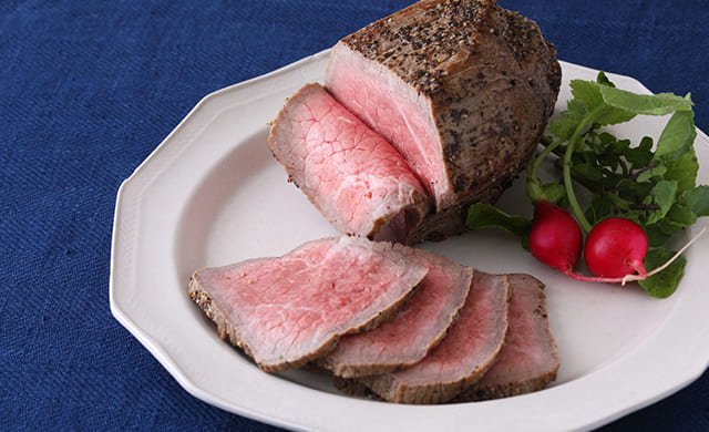 フライパンで焼くだけのローストビーフ